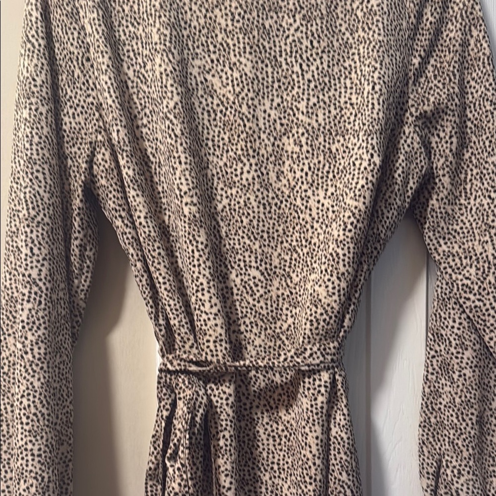 Elegant Leopard Print Wrap Dress